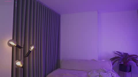 Annie FREE TRIAL IN BIO online show from 05/11/26, 10:29