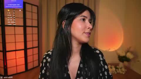 anniehillofficial_ online show from 06/23/26, 07:45