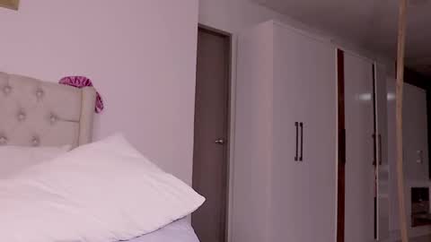 Snapshot of anniekk chatting on 12/05/24, 05:04 Dulce candyxxx online show from 12/05/24, 05:04