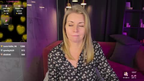 Annie online show from 12/19/24, 12:56