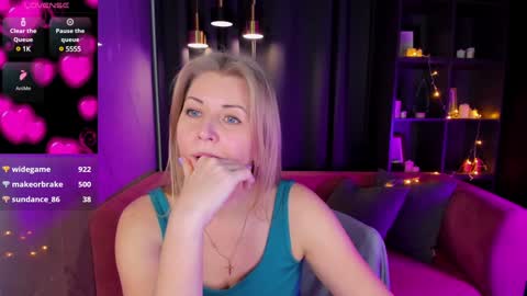 Annie online show from 12/27/24, 09:28