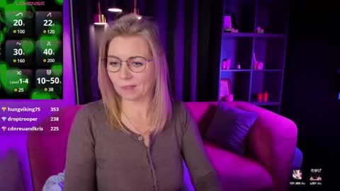 Annie online show from 03/03/25, 11:55