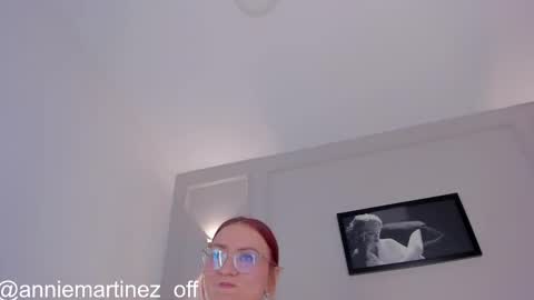 Annie online show from 02/23/25, 11:44