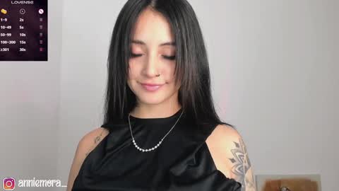 Annie online show from 12/21/24, 01:47