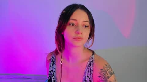 Annie online show from 11/25/25, 02:11