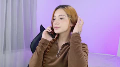 Annie online show from 03/26/26, 02:39