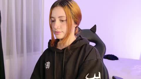 Annie online show from 04/08/26, 02:11