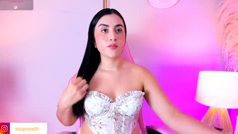 Annieliss online show from 01/31/25, 11:24