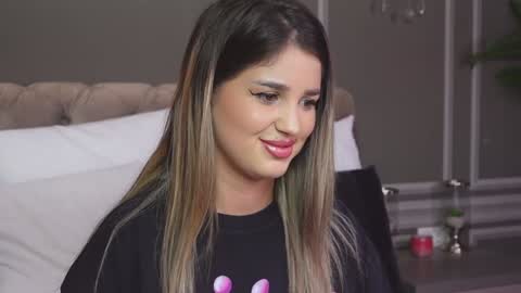 AnnieStyles online show from 01/08/25, 10:37