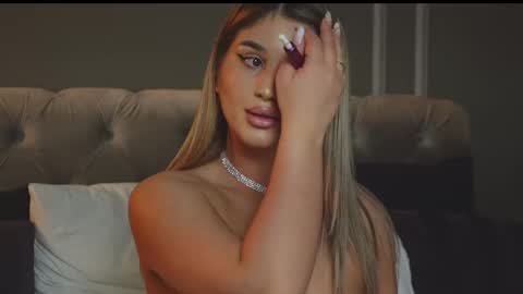 AnnieStyles online show from 02/23/25, 08:06