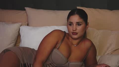 AnnieStyles online show from 10/05/25, 05:28