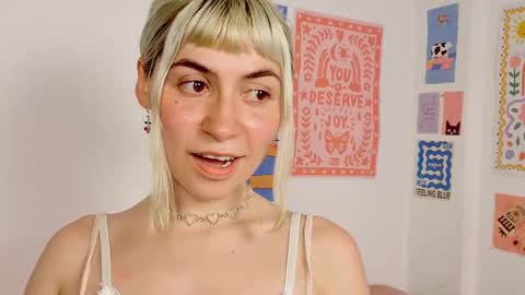 annietinky online show from 09/20/25, 12:44