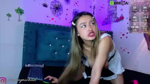 Annie  Michael  online show from 03/20/26, 09:30