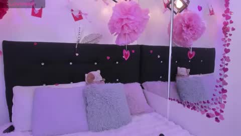 Annie Evans  online show from 03/02/26, 04:03