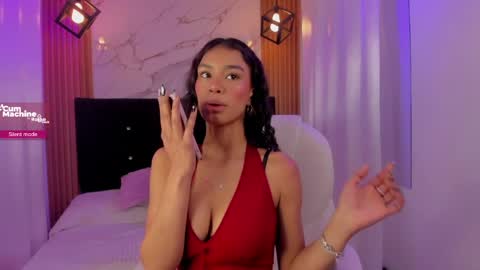 Annie Evans  online show from 04/07/26, 03:23