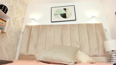 Snapshot of anniie_queen chatting on 02/02/26, 03:27 Annie Queen online show from 02/02/26, 03:27