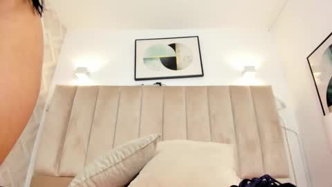 Snapshot of anniie_queen chatting on 02/20/26, 04:09 Annie Queen online show from 02/20/26, 04:09