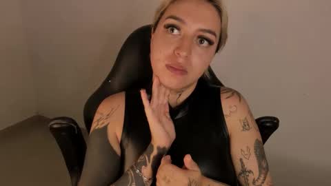 Annika online show from 03/01/26, 12:40