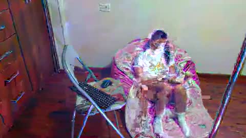 Snapshot of annita_muscle chatting on 02/11/25, 06:01 Annita online show from 02/11/25, 06:01