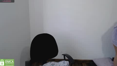 Gaby 3 online show from 10/31/25, 01:23