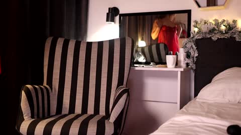 annittastar online show from 12/17/24, 01:50