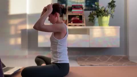 Snapshot of anntics_ chatting on 09/14/25, 02:54 N  antics online show from 09/14/25, 02:54