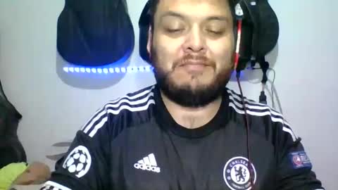 lion kennedy independent model moderator online show from 11/14/25, 06:23