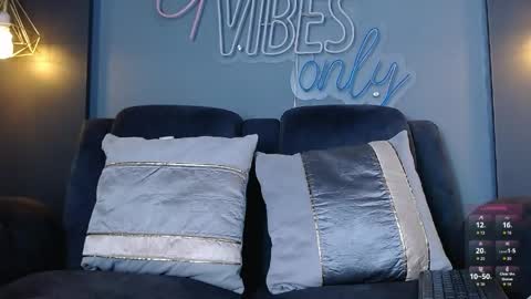 anny_loves online show from 03/28/26, 05:12