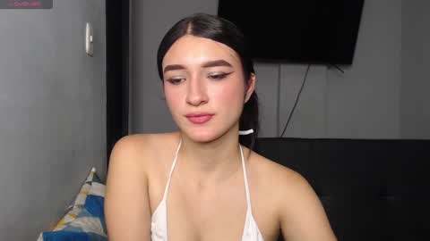 Snapshot of anny_naf chatting on 09/23/25, 03:59 Anny online show from 09/23/25, 03:59