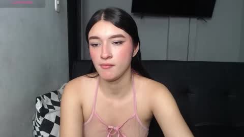 Snapshot of anny_naf chatting on 10/14/25, 02:29 Anny online show from 10/14/25, 02:29
