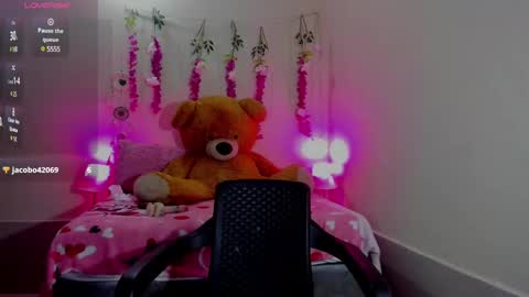 Snapshot of anny_scott chatting on 02/26/25, 04:45 anny scot online show from 02/26/25, 04:45