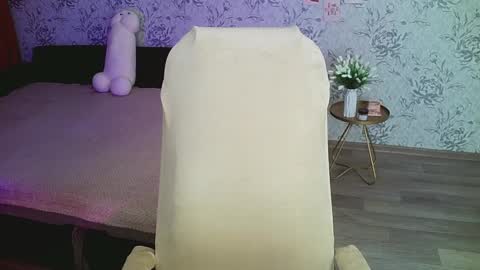 Annie online show from 01/24/25, 03:54