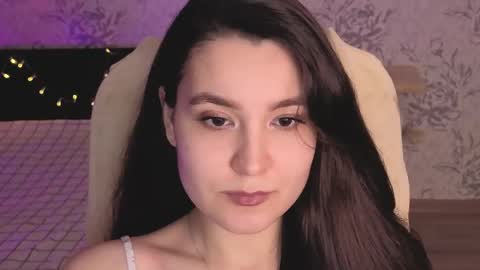 Annie online show from 04/16/26, 12:17