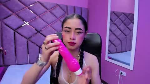 Anny online show from 10/21/25, 03:13