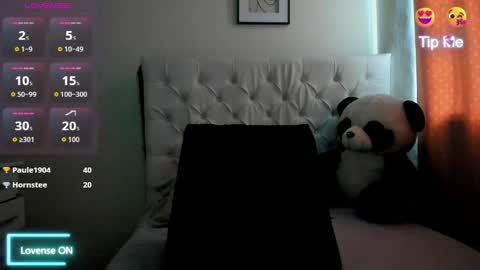 Melani online show from 04/11/26, 07:51