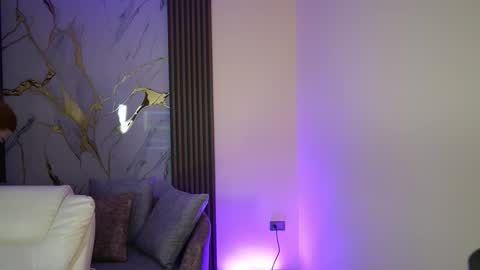 Ana online show from 10/29/25, 11:45