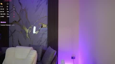 Ana online show from 10/30/25, 11:55