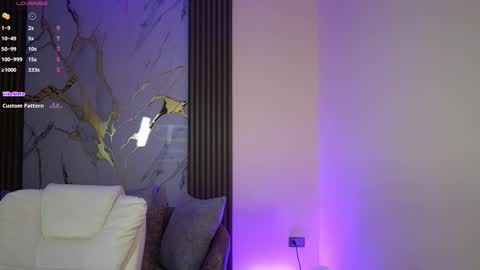 Ana online show from 10/31/25, 11:55