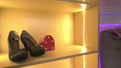 Ana online show from 11/20/25, 11:32