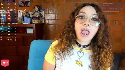 Anny  IG online show from 10/03/25, 09:56