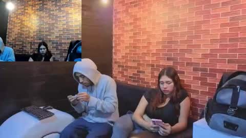 annyeli_bigtits online show from 12/03/25, 11:30