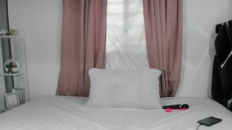 Snapshot of annyeliz chatting on 06/09/26, 07:03 Anny online show from 06/09/26, 07:03