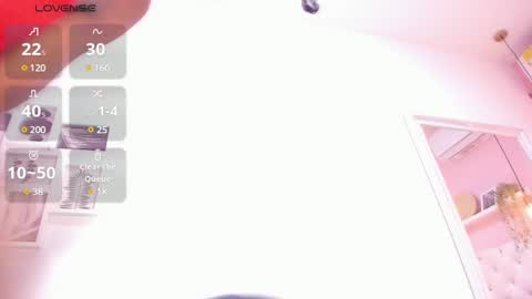Snapshot of annyfiore chatting on 12/08/24, 04:04 Anny online show from 12/08/24, 04:04