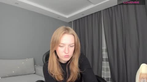 Snapshot of annyfourse chatting on 12/14/24, 12:33 AnnyFourse online show from 12/14/24, 12:33