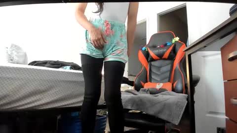 annyhasa online show from 02/25/26, 03:54