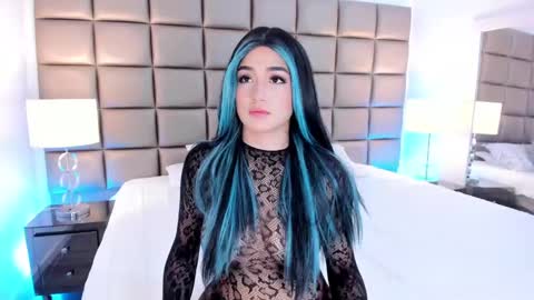 Snapshot of annyhizzle chatting on 02/28/25, 09:55 online show from 02/28/25, 09:55