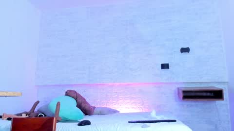 Annyluna online show from 01/04/25, 04:11