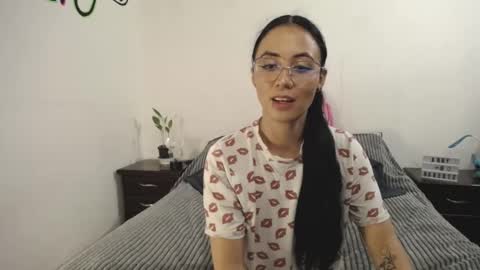 Anny online show from 02/19/25, 11:36