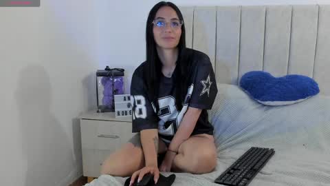 Anny online show from 04/28/26, 05:18