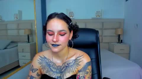 AnnyT online show from 09/24/25, 09:29